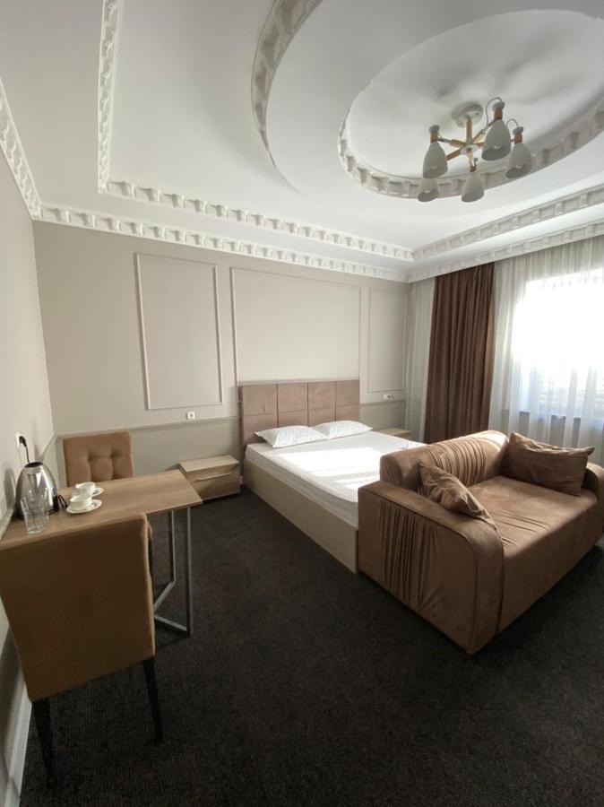 Sapphire Hotels Taraz Exterior foto